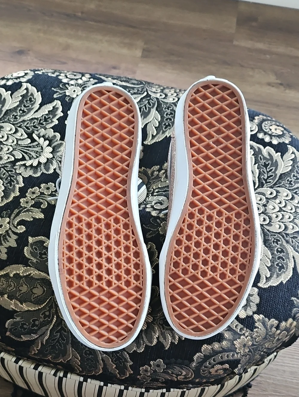 Vans Womenโs Glitter Old Skool Sneakers - Rose Gold - Picture 7 of 13
